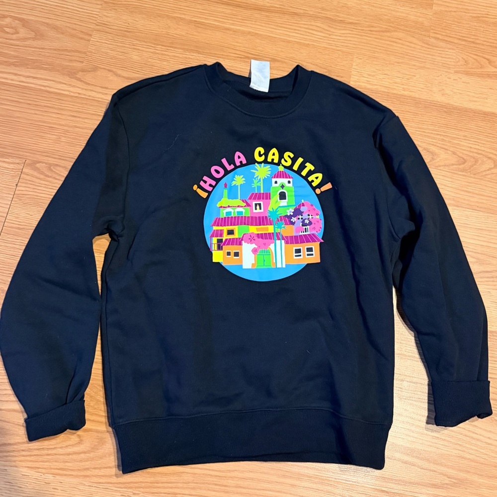 Encanto Black Hola Casita sweatshirt S